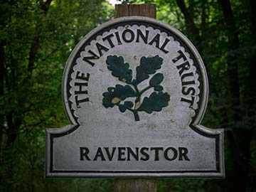 Ravenstor National Trust sign